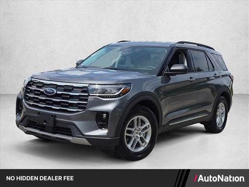 Used 2025 Ford Explorer Active w/ Active Comfort Package RWD image 1