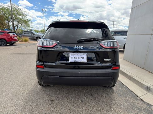 Used 2021 Jeep Cherokee Latitude Plus w/ Sun & Sound Group FWD image 7