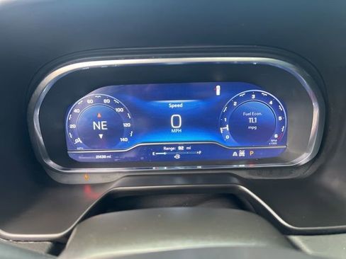 Used 2024 Chevrolet Tahoe Premier w/ Premium Package image 15