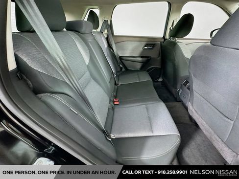 Used 2023 Nissan Rogue SV AWD/4WD image 25