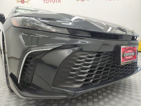 Certified 2025 Toyota Camry SE image 9