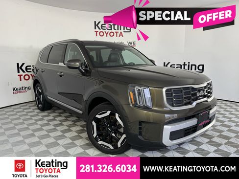 Used 2025 Kia Telluride S FWD image 2