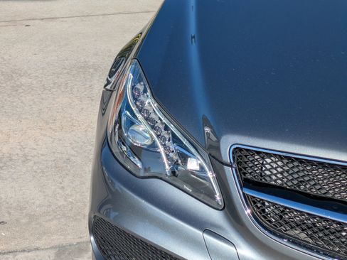 Used 2017 Mercedes-Benz E 550 Cabriolet image 7