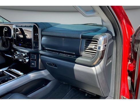 Used 2024 Ford F250 Lariat w/ FX4 Off-Road Package AWD/4WD image 47