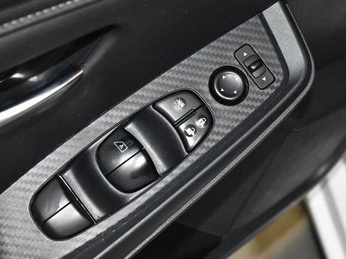 Used 2024 Nissan Sentra SV FWD image 5
