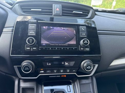 Used 2018 Honda CR-V LX image 12
