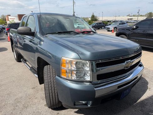 Used 2011 Chevrolet Silverado 1500 LT w/ All-Star Edition image 2