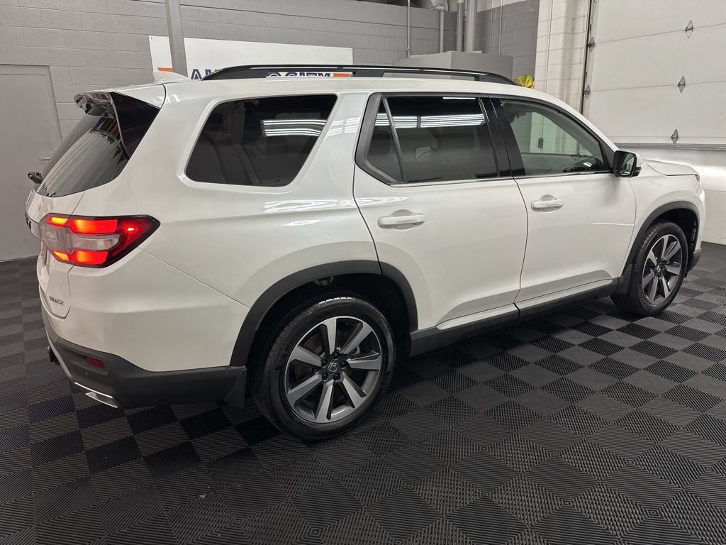 Used 2024 Honda Pilot Elite image 10