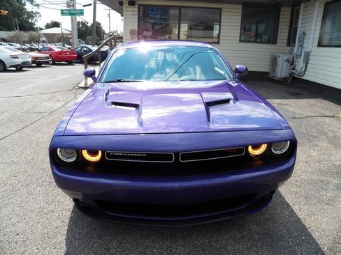 Used 2016 Dodge Challenger R/T Plus RWD image 5