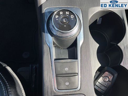 Used 2025 Ford Escape Platinum image 12