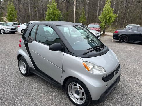Used 2013 smart fortwo passion image 11