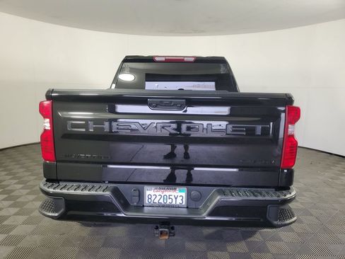 Used 2024 Chevrolet Silverado 1500 Custom Trail Boss w/ LPO, Dark Essentials Package AWD/4WD image 5