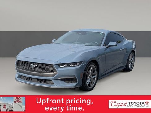 Used 2024 Ford Mustang Coupe RWD image 4