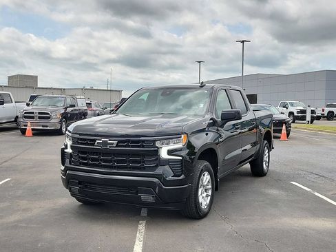 Used 2026 Chevrolet Silverado 1500 RST AWD/4WD image 2