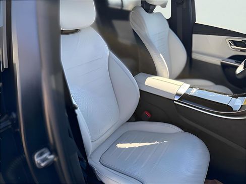 New 2026 Mercedes-Benz GLC 300 4MATIC image 25