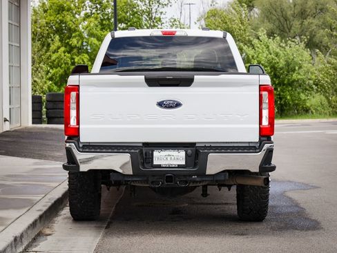 Used 2023 Ford F350 XLT w/ FX4 Off-Road Package AWD/4WD image 4