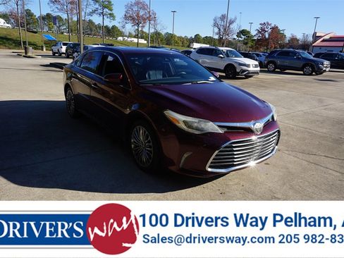Used 2018 Toyota Avalon Limited image 1