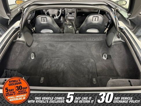 Used 2004 Chevrolet Corvette Coupe RWD image 17