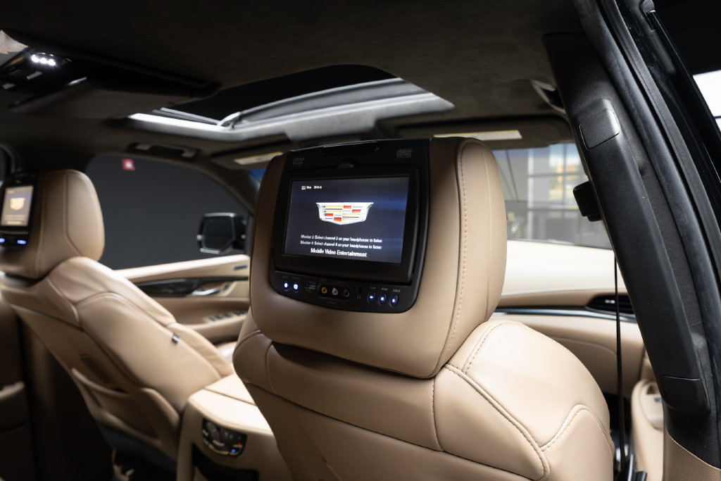 Used 2020 Cadillac Escalade Platinum AWD/4WD image 43