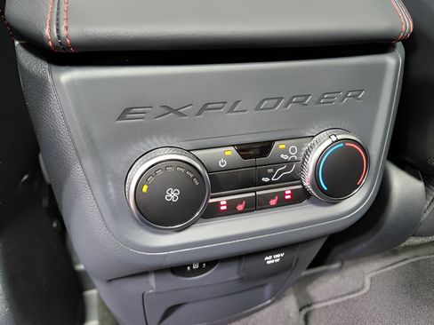 Used 2026 Ford Explorer ST AWD/4WD image 9