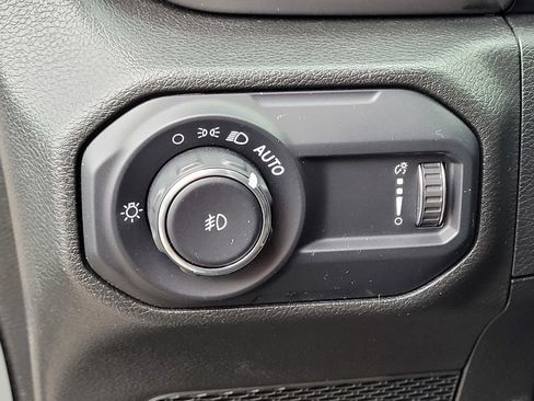 Used 2023 Jeep Wrangler Willys image 11