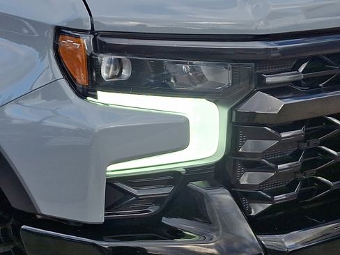 Certified 2024 Chevrolet Silverado 1500 ZR2 image 9