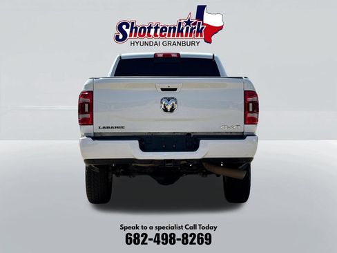 Used 2024 RAM 2500 Laramie AWD/4WD image 7