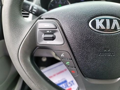 Used 2015 Kia Forte LX FWD image 19