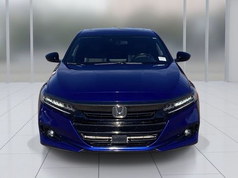 Used 2021 Honda Accord Sport image 9