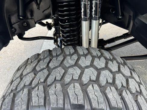 Used 2018 RAM 2500 Tradesman w/ Chrome Appearance Group image 17