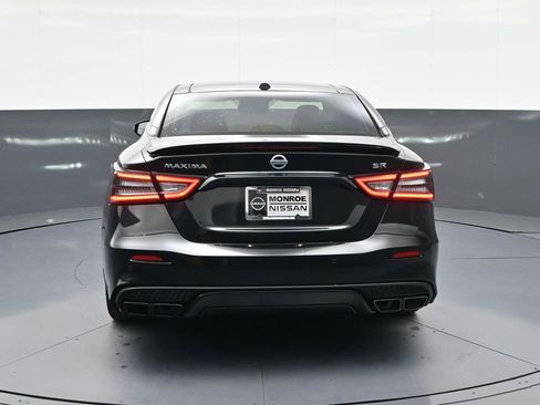 Used 2021 Nissan Maxima SR w/ Sport Mat Group image 6