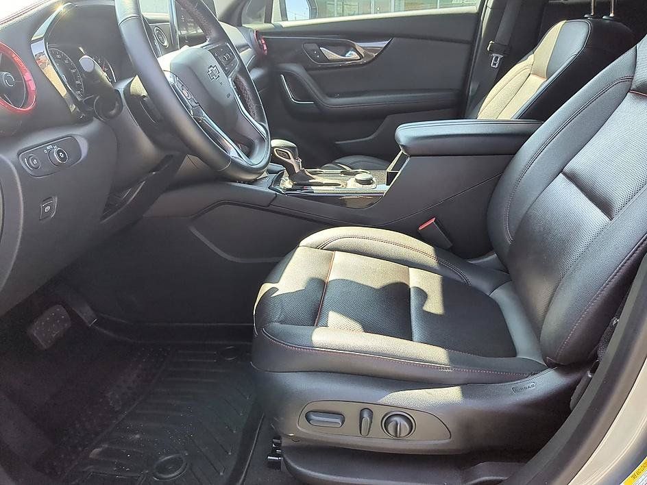 Used 2023 Chevrolet Blazer RS AWD/4WD image 15