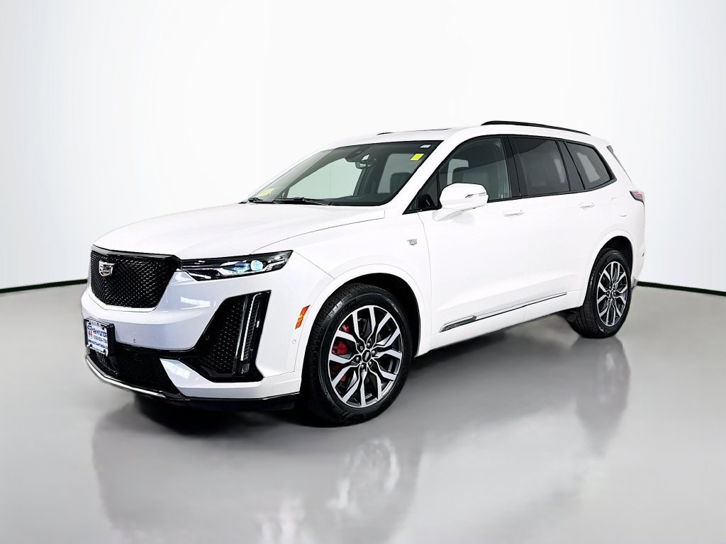 Used 2024 Cadillac XT6 Sport w/ Technology Package AWD/4WD image 2