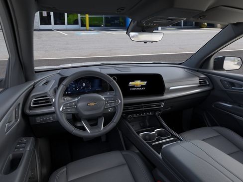 New 2026 Chevrolet Traverse LT w/ Sun and Wheel Package AWD/4WD image 15