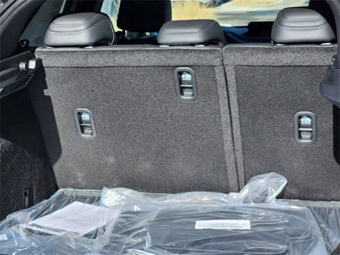 New 2025 MAZDA CX-30 AWD 2.5 S w/ Select Sport Pkg image 15