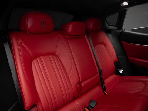Used 2022 Maserati Levante GT AWD/4WD image 69