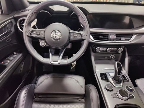 Used 2024 Alfa Romeo Stelvio Veloce image 24
