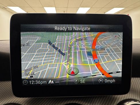 Used 2017 Mercedes-Benz GLA 250 4MATIC image 18