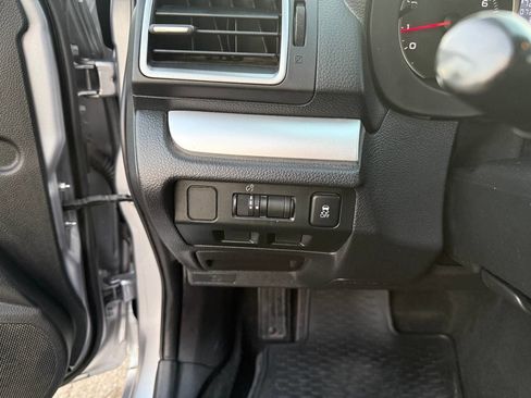 Used 2015 Subaru Crosstrek 2.0i Premium w/ Moonroof Package image 23