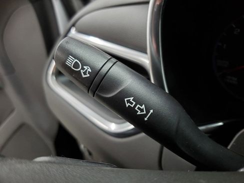 Used 2018 Chevrolet Equinox LT image 30