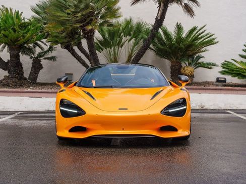 New 2026 McLaren 750S Spider RWD image 2