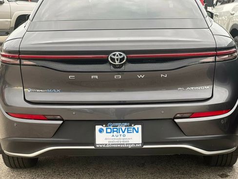 Used 2024 Toyota Crown Platinum image 38