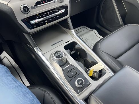 Used 2023 Ford Explorer XLT w/ Equipment Group 202A image 22