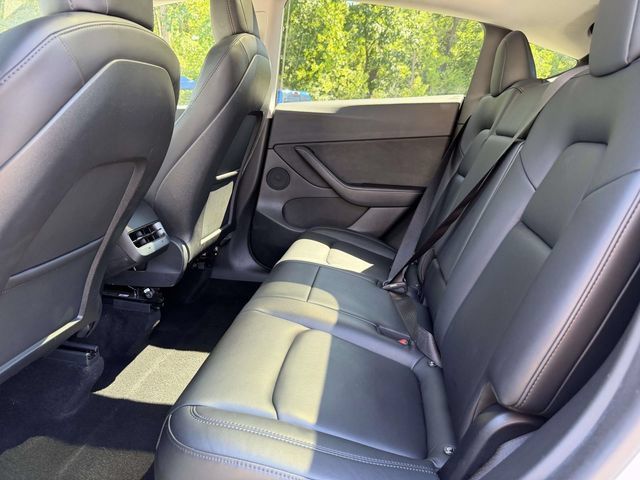 Used 2021 Tesla Model Y Long Range AWD/4WD image 13