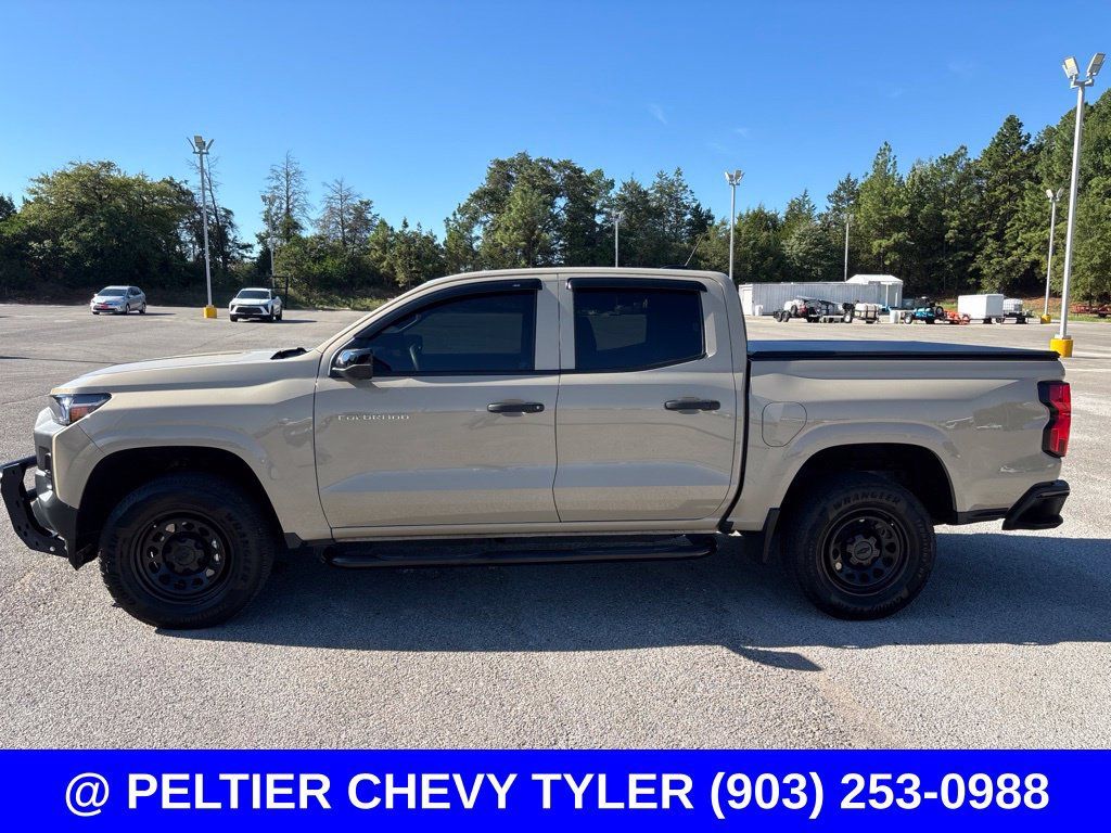 Used 2023 Chevrolet Colorado W/T w/ Technology Package RWD image 4