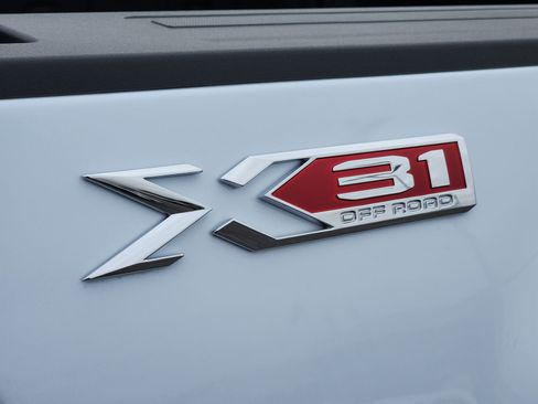 New 2026 GMC Sierra 2500 SLT w/ Texas SLT Premium Package image 14