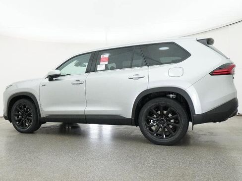 New 2026 Toyota Grand Highlander FWD image 20