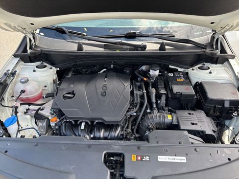 Used 2024 Kia Sportage LX FWD image 31