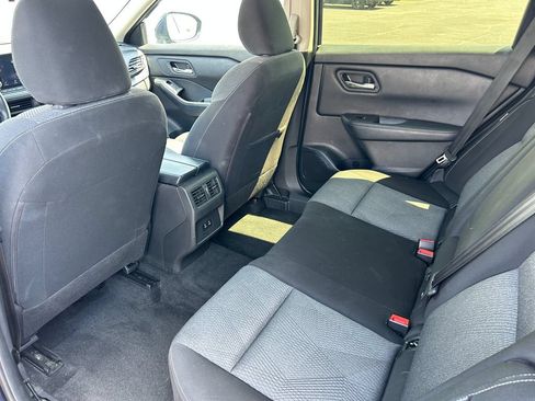 Used 2025 Nissan Rogue SV AWD/4WD image 31