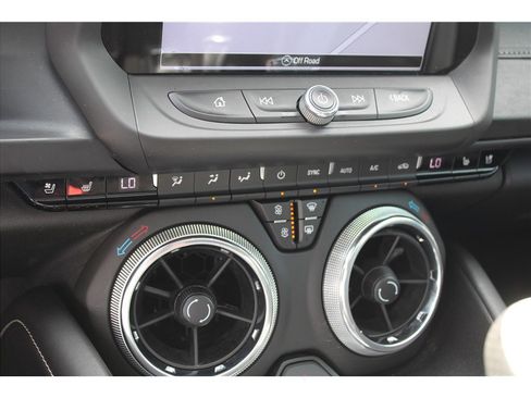 Used 2016 Chevrolet Camaro SS RWD image 31